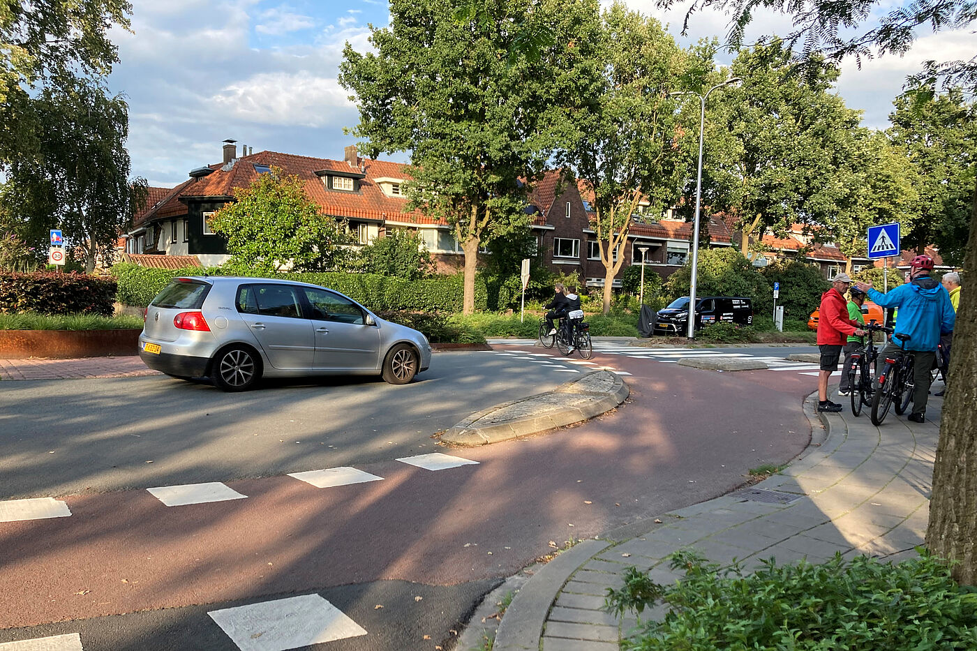 Vorrang2 Vorrang im Kreisverkehr